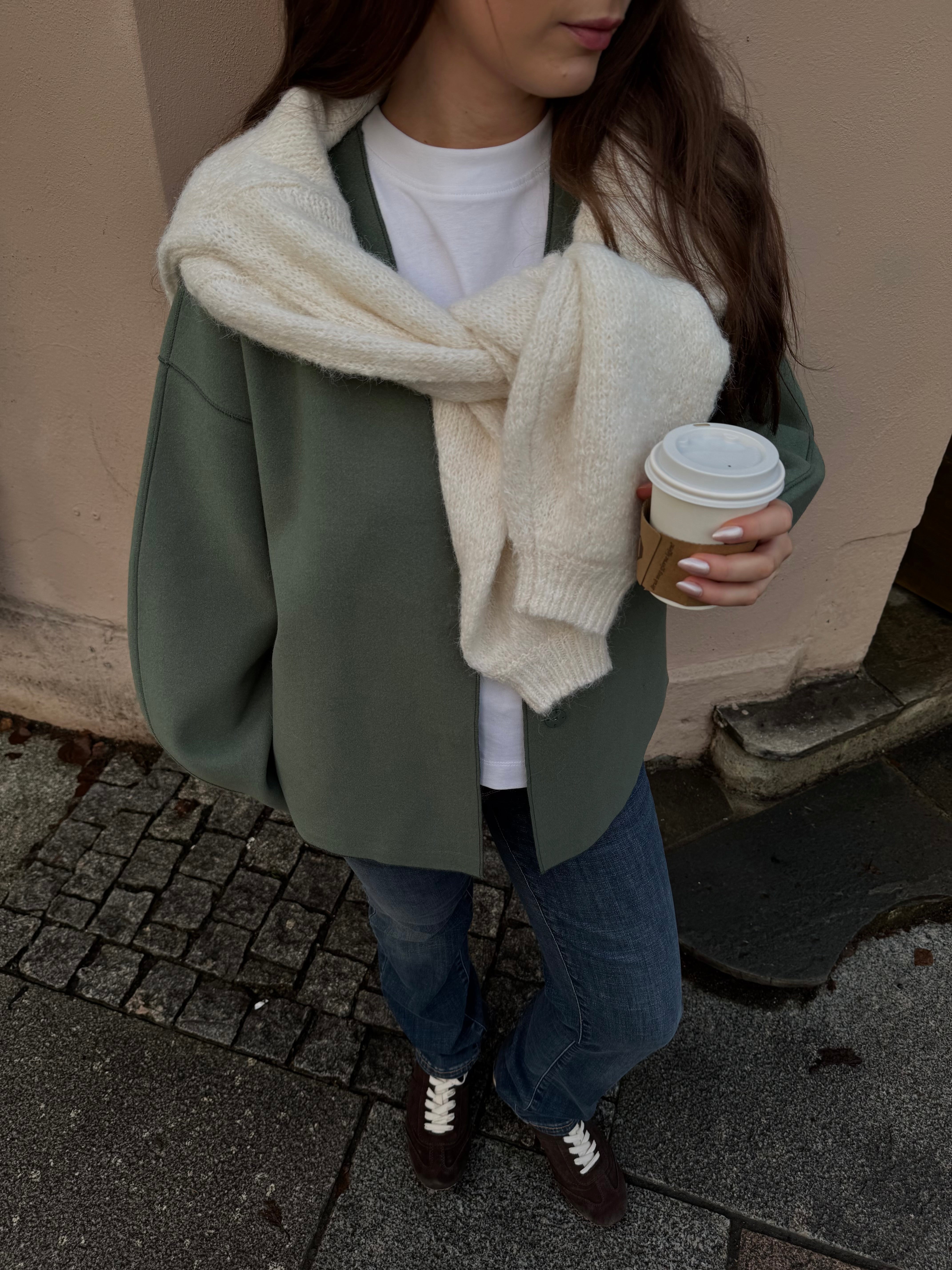 VIJUICE Jacket - Laurel Wreath